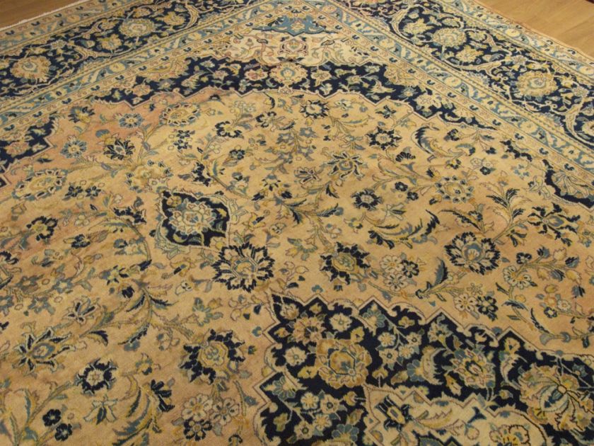 10x13 Handmade Antique Persian Kashan Rug *The Rug is Much Nicer Then 