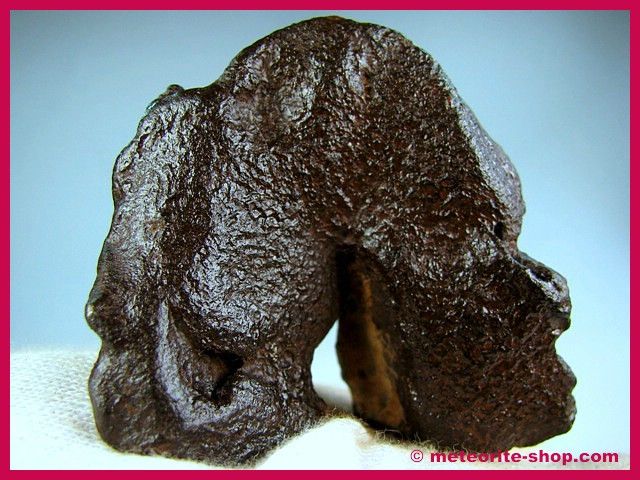   METEORITE~118.20gr.~ATAXITE° NEW AND RARELY°ECCENTRIC PIECE  
