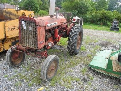 IH INTERNATIONAL FARMALL 140 OFFSET TRACTOR, 1084  