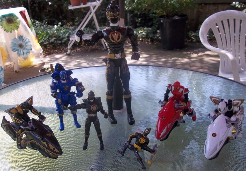  RANGERS DINO THUNDER FIGURE LOT RAPTOR CYCLES BLACK RED BLUE WHITE 