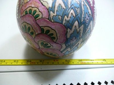 Chinese Porcelain Macau Vase **Vibrantly Hand Painted**  