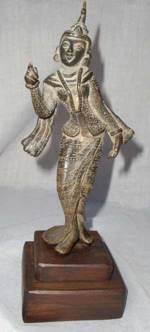 RARE OLD BRONZE SUPAYALAT LAST QUEEN OF BURMA STATUE  