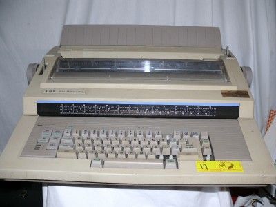 Working Xerox 6010 Memorywriter Electronic Typewriter with power cord