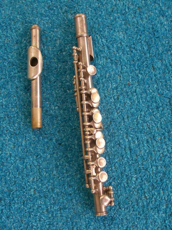 ARMSTRONG PICCOLO 204 WI/CASE  