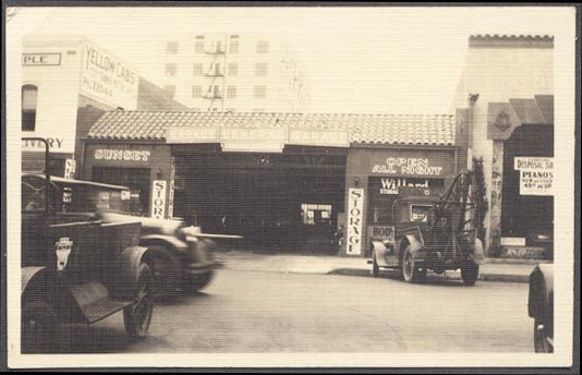 Photo General Garage w/ Tow Truck 602737  