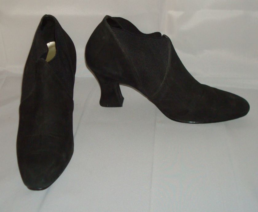 MOOTSIES TOOTSIES Collection Black Suede Boots Booties Shoes Vintage 8 