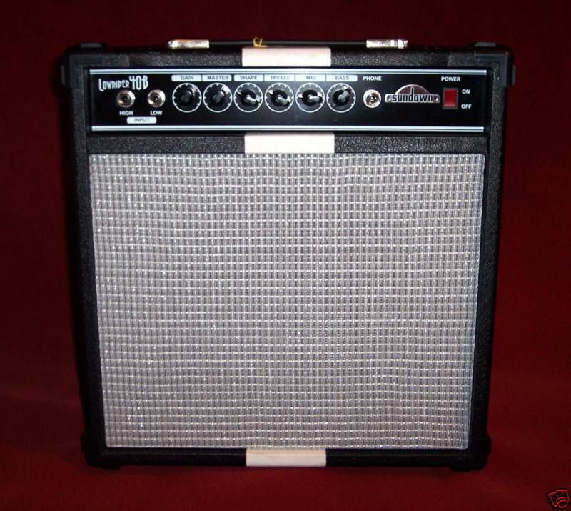 SUNDOWN LOWRIDER 40 WATT BASS AMP SLANTBACK 10 SPEAKER  