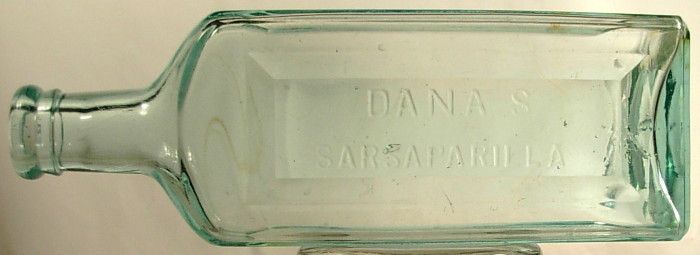 DANAS SARSAPARILLA BOTTLE CIRCA 1900 GREEN SWIRLS IN GLASS  