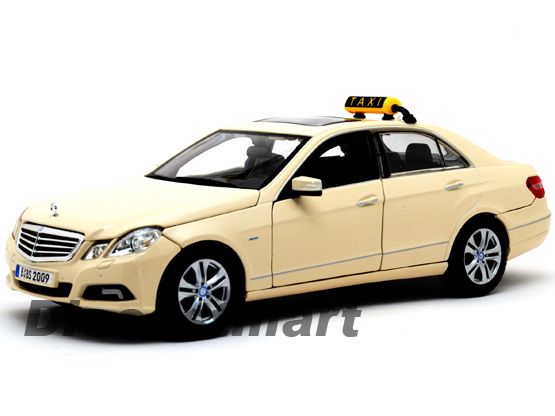 MAISTO 118 MERCEDES BENZ E 350 E350 CLASS DIECAST TAXI  