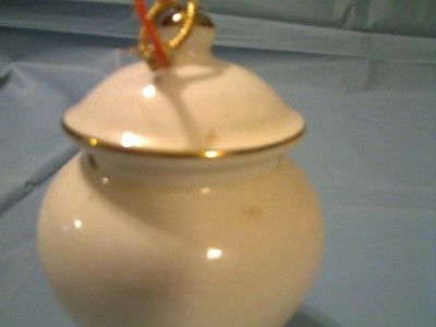 This VINTAGE FINE QUALITY LEGO JAPAN POTPOURRI HOLDER WITH GOLD TRIM 