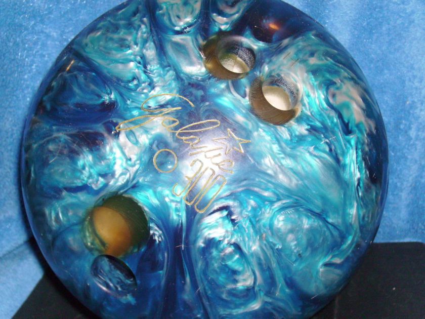 GALAXIE 0 300 BLUE WHITE SWIRL 13 POUND LB 11 OUNCE OZ BOWLING BALL W 