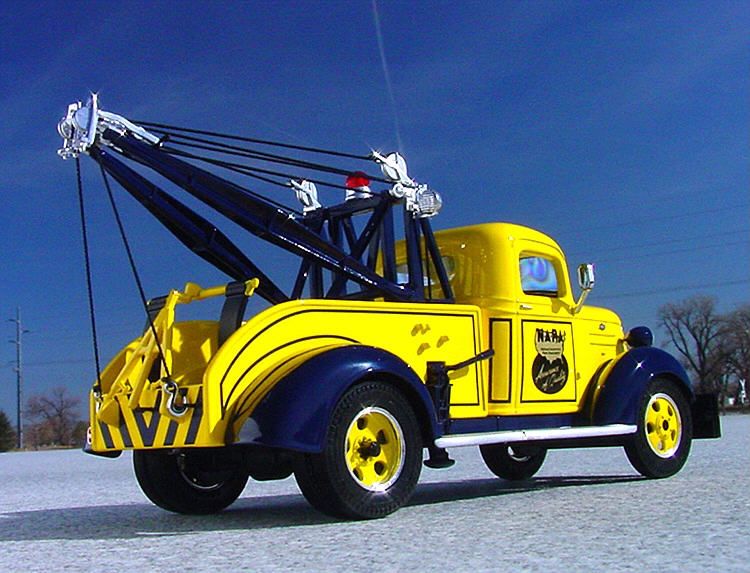 VR NAPA AUTO   1937 CHEVY WRECKER   First Gear TOW  