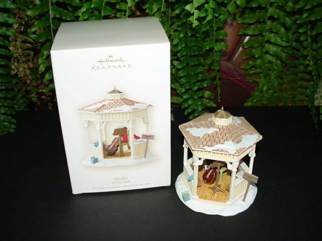 2007 WINTER PARK GAZEBO   Hallmark Christmas ornament  