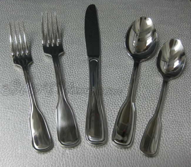 Oxford Mirror 60 Piece Flatware Set Service For 12 People 18/10 