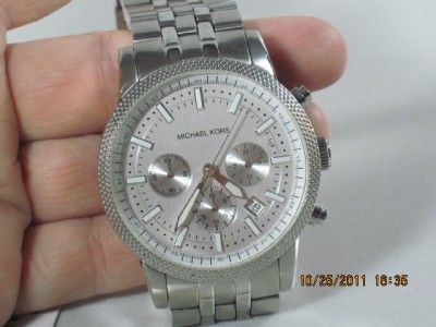   Kors MK 8072 Mens Silver Round Chronograph Dial Stainless Steel Watch