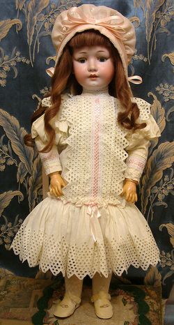 Sweet 27 MAX OSCAR ARNOLD ANTIQUE German DOLL (c1900) Great Costume 