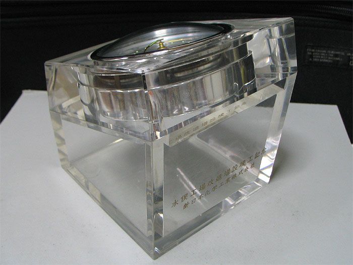 Vintage 1960s SEIKO mechanical alarm clock, Rare acrylic case  