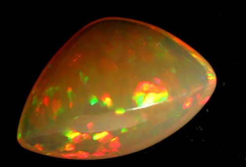 opals are shown dry and 100 % natural pictures and videos are made 