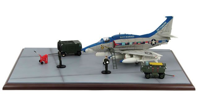 72 Scale Diecast Last Skyhawk Diorama Set of the Douglas A 4M 