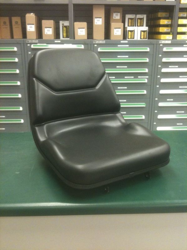 New John Deere black seat 4005,1070,990,970,870 tractor  