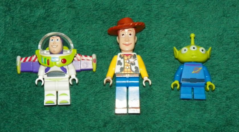 TOY STORY   LEGO MINIFIG WOODY, BUZZ & ALIEN   MINIFIGS SET  