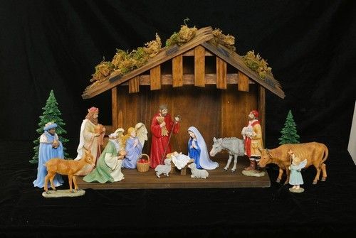 PIPKA BLESSED NIGHT NATIVITY SET STABLE HOLY ANIMALS  